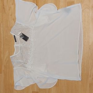 NWT Suzy Shier White Top Size LG